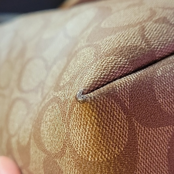 COACH Monogram SHOULDER BAG EUC!! HUGE TOTE!! - Picture 11 of 12